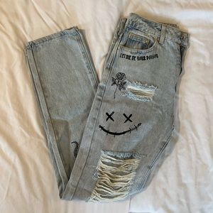 Adika Graphic Jeans